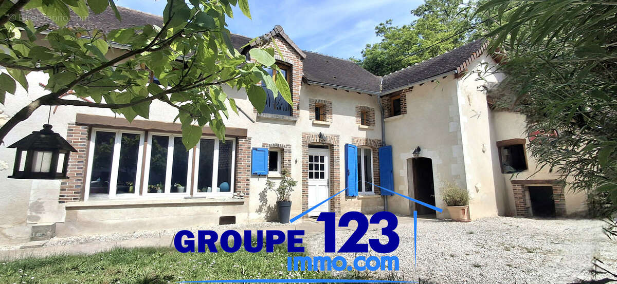 Maison à POILLY-SUR-THOLON