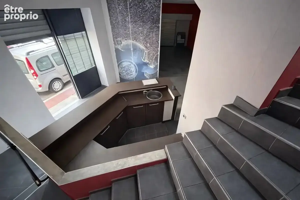 Cannes BANANE - Petit immeuble à rénover ou POUR CONSTRUIRE - photo 5