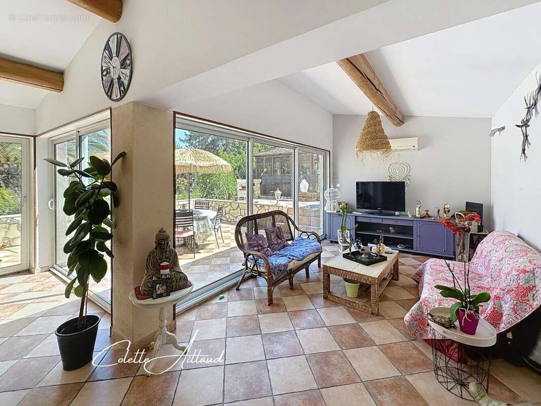 Photo 6 - Maison à MEYRARGUES