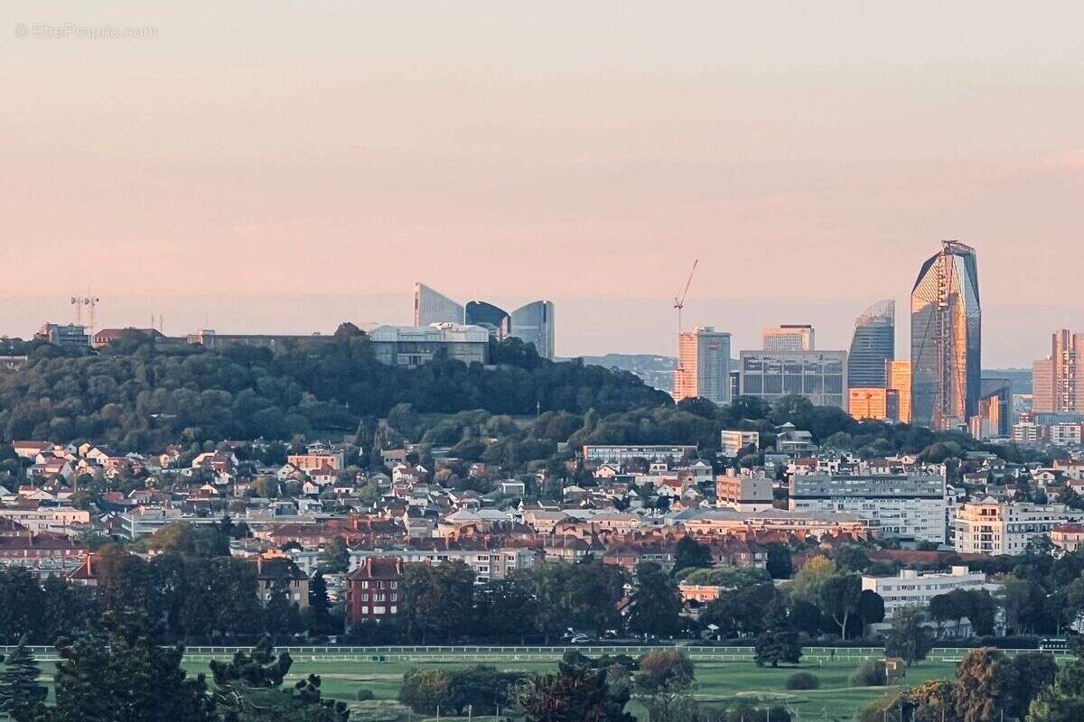Appartement à GARCHES