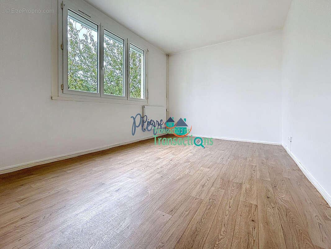 Appartement à LILLEBONNE