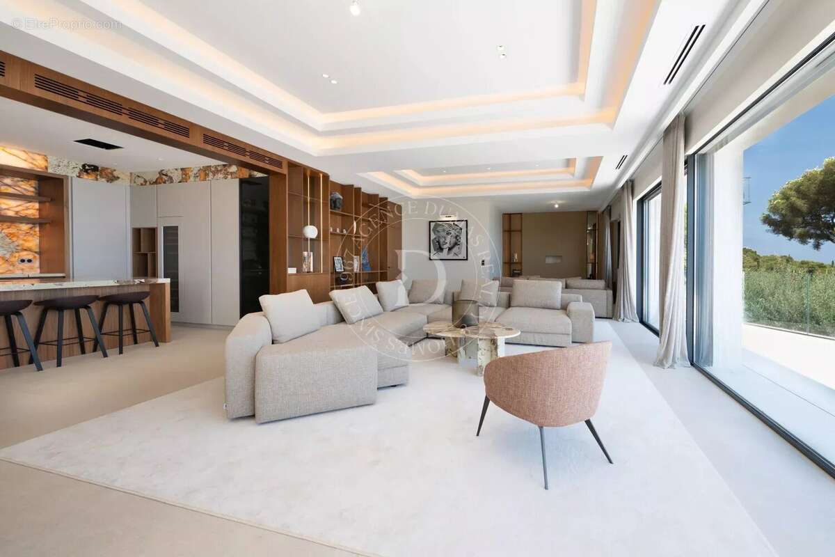 Villa contemporaine avec vue mer à quelques minutes de Monaco - photo 3