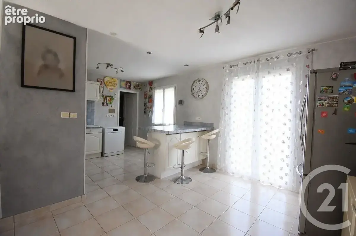 Maison 5 pièces 105 m² à vendre à Creuzier-Le-Vieux (03300) - photo 4