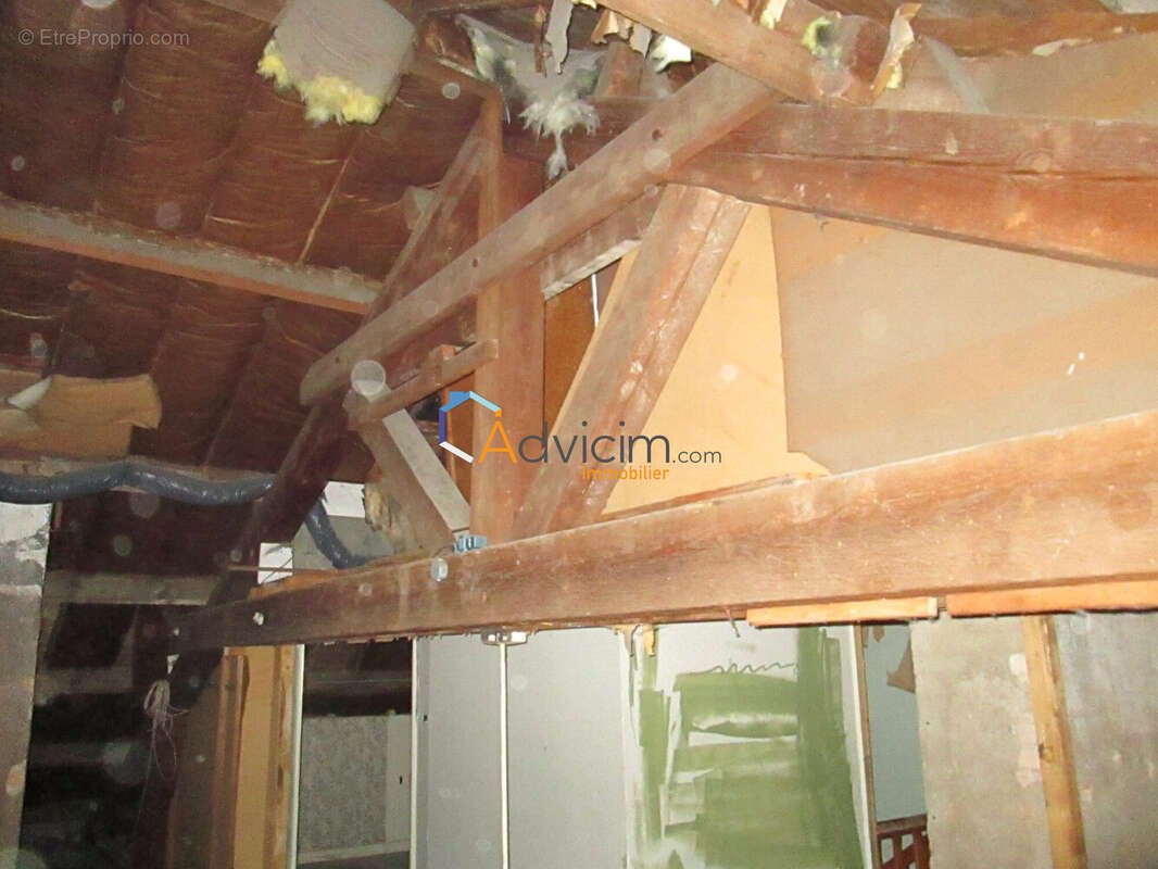 Appartement à LUXEUIL-LES-BAINS