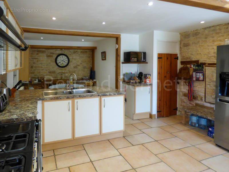 Maison à CHEF-BOUTONNE