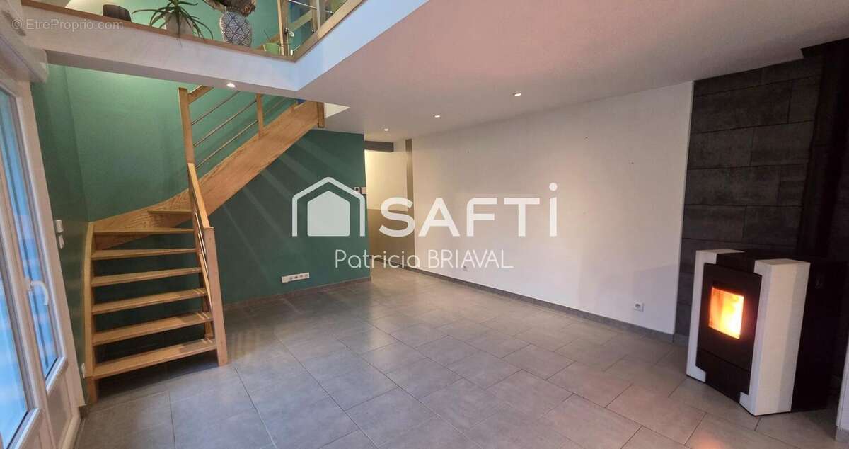 Photo 2 - Maison à SERVINS