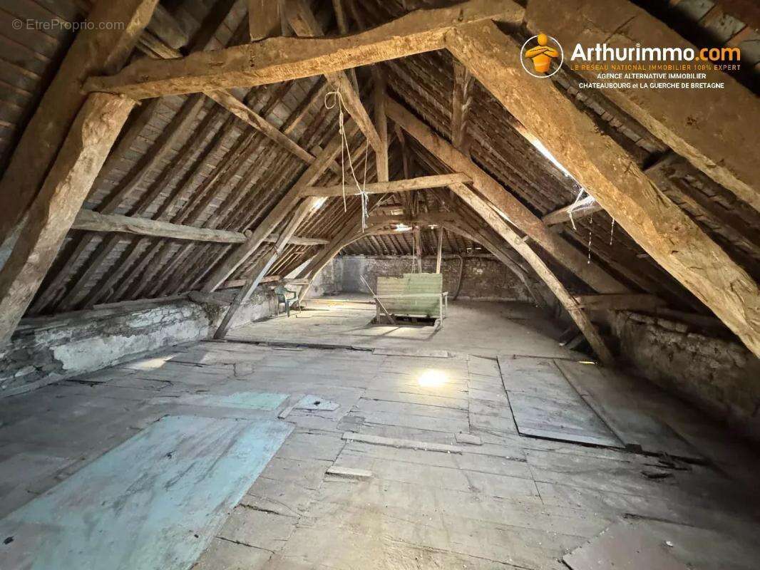 Maison à LA GUERCHE-DE-BRETAGNE