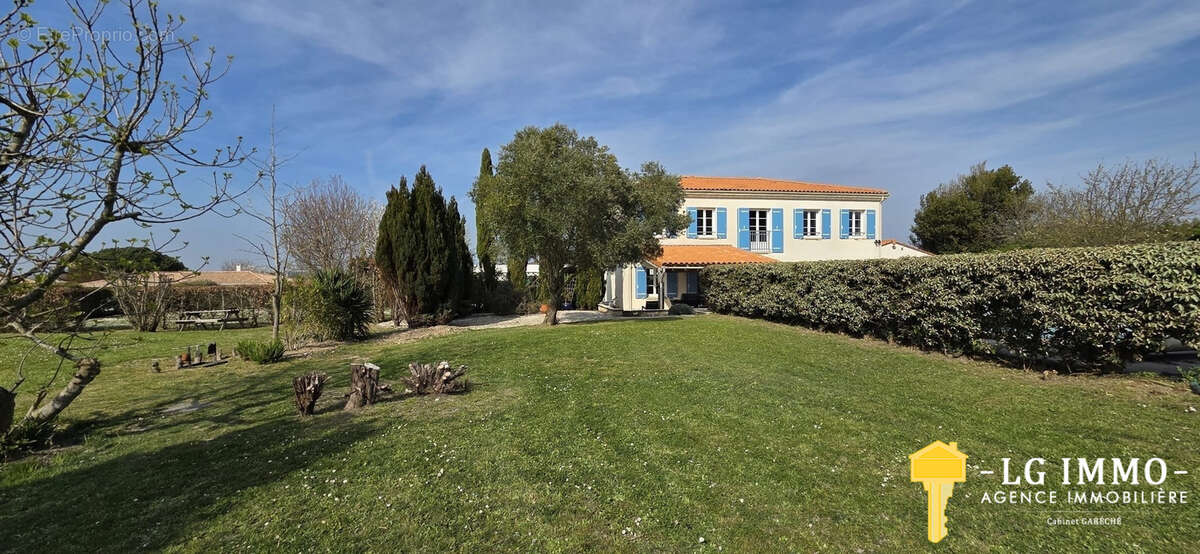Maison à MORTAGNE-SUR-GIRONDE