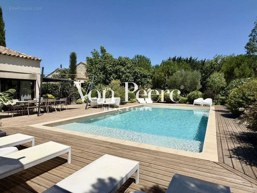 Mas rénové entre Avignon et Saint-Rémy-de-Provence - photo 15
