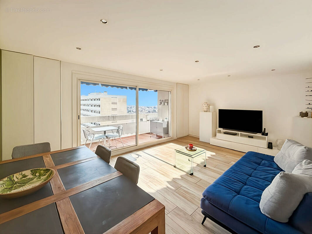 Appartement à MARSEILLE-9E