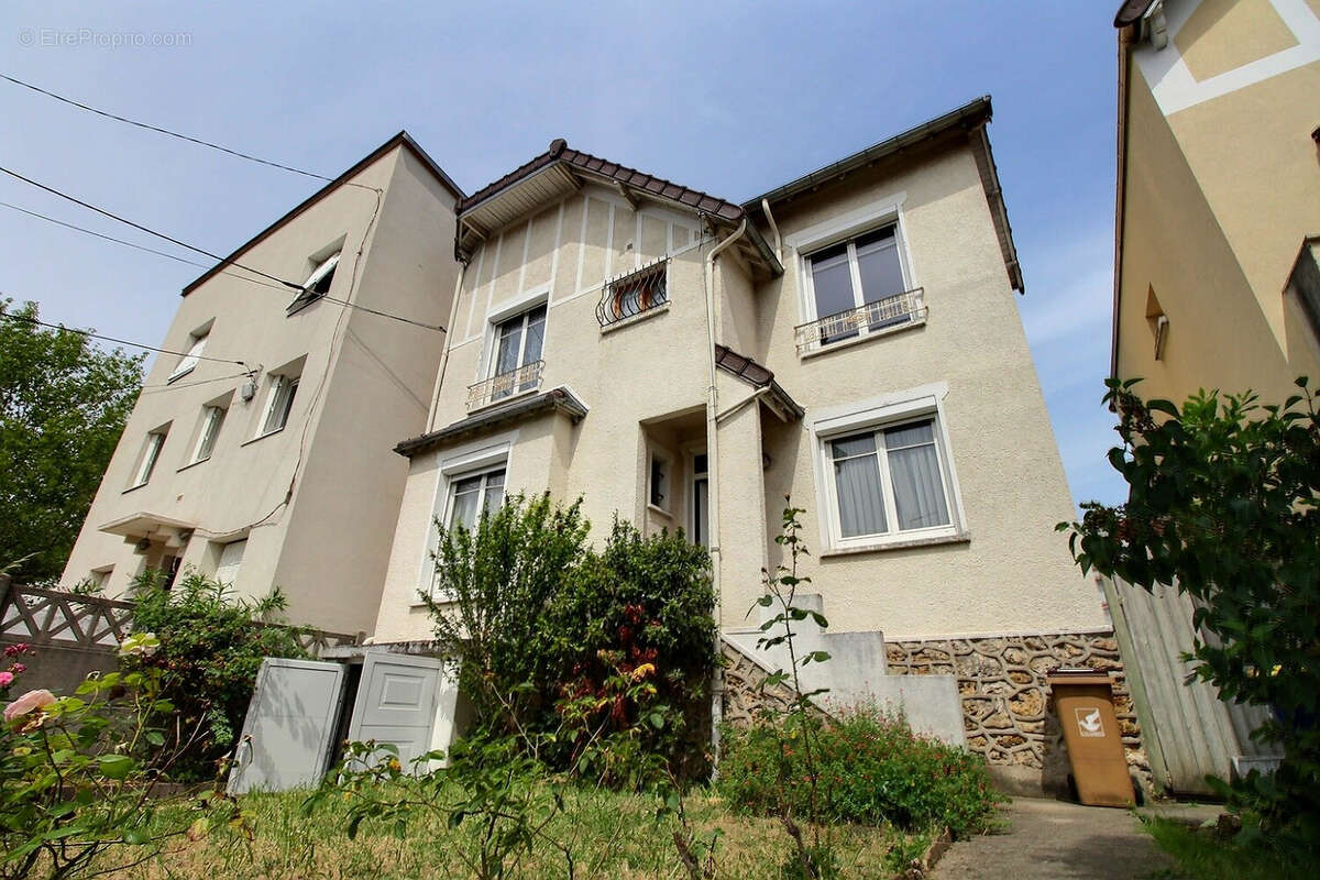 Maison à COLOMBES
