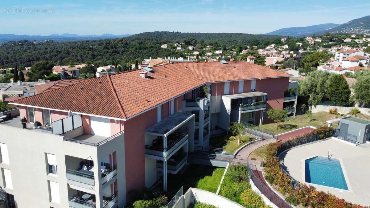 Appartement à VENCE