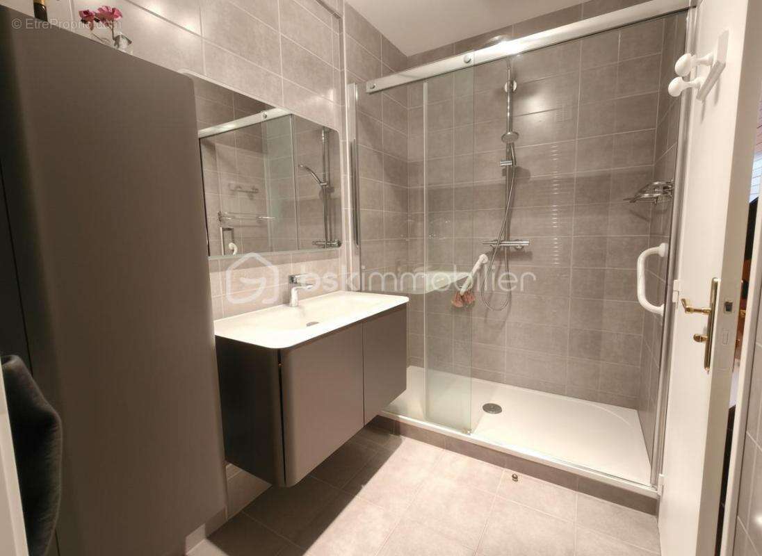 Appartement à L'ETANG-LA-VILLE
