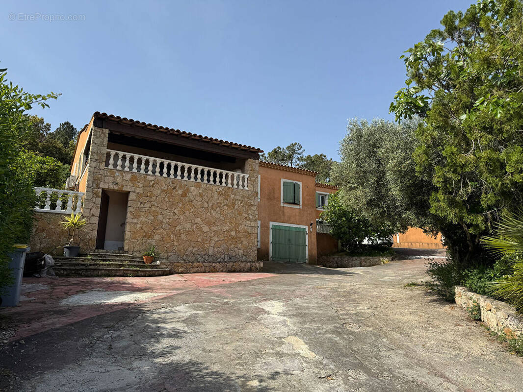 Maison à SAINT-RAPHAEL