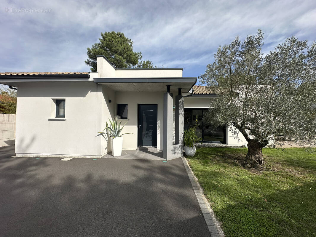 Maison à GUJAN-MESTRAS