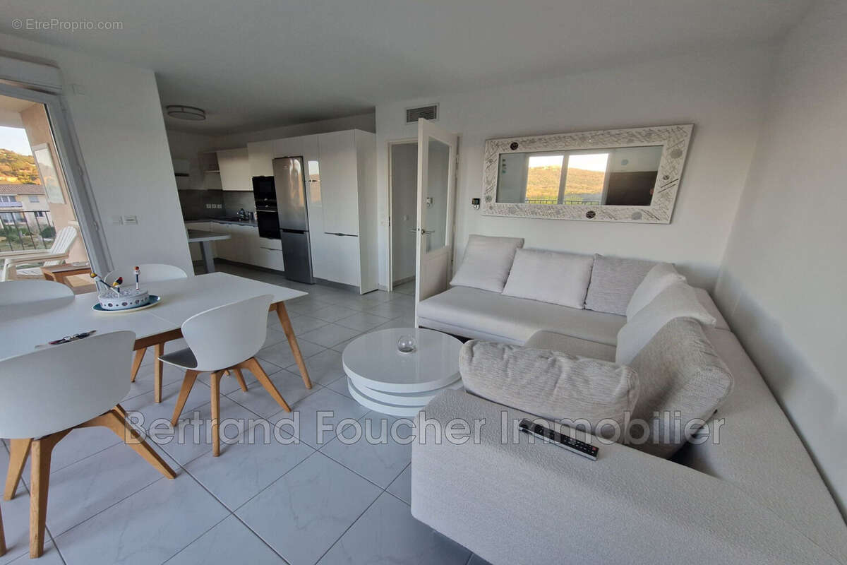 Appartement à LA CROIX-VALMER