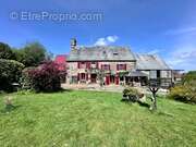 Maison à CHAMP-DU-BOULT