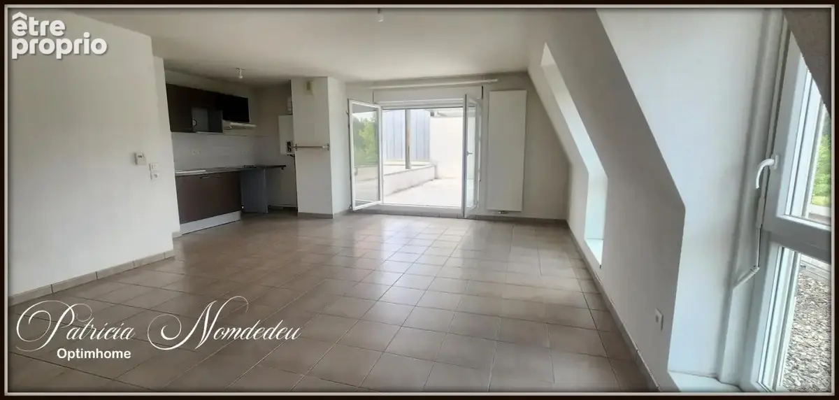 Dernier étage avec ascenseur et superbe terrasse T3 JURANCON (64) - photo 5