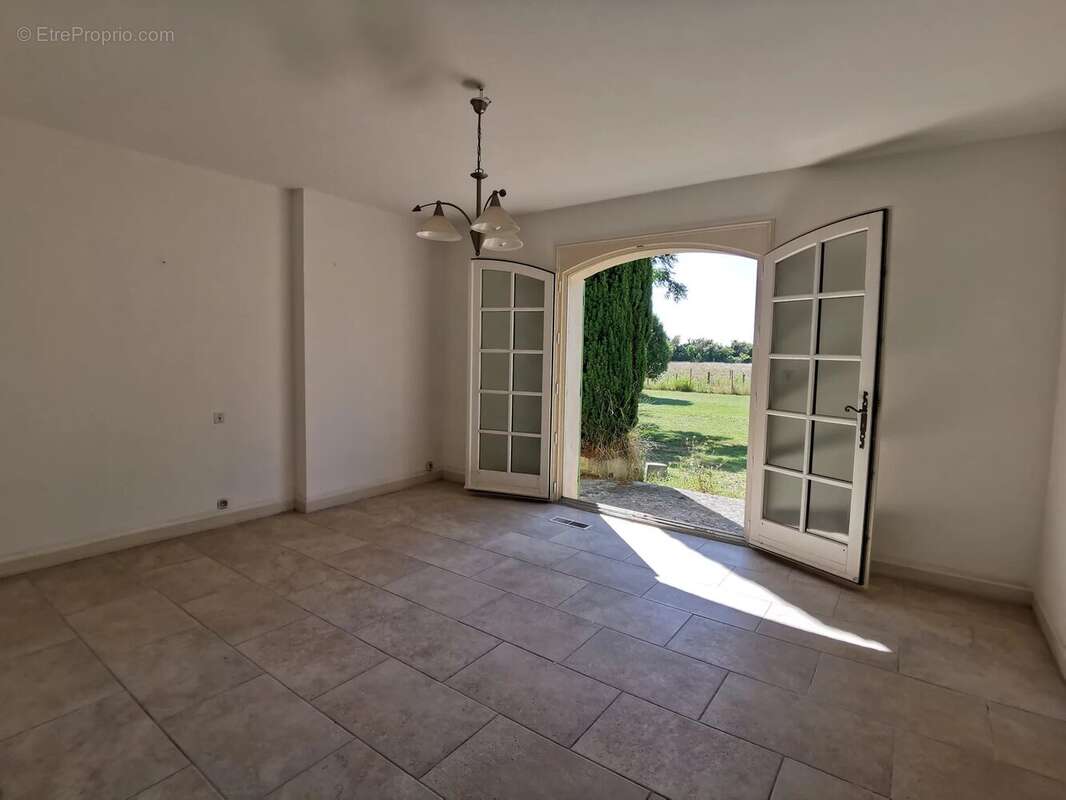 Domaine équestre en campagne Beaucaire - photo 8