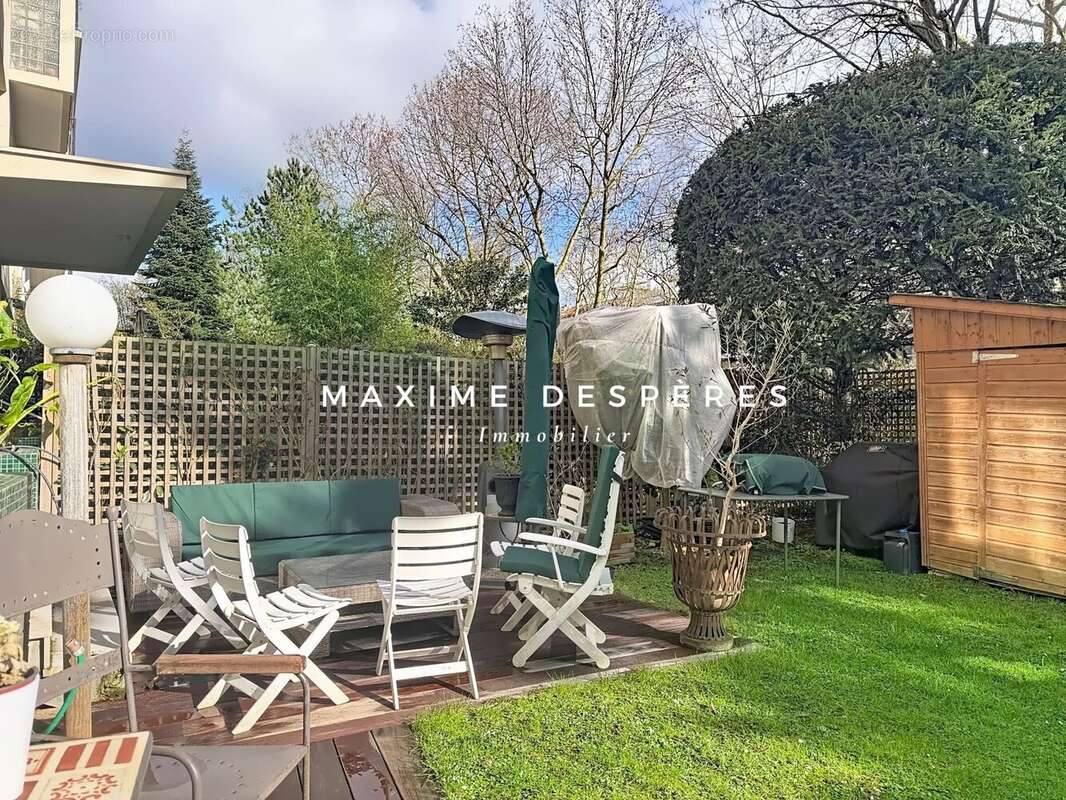 Appartement à NEUILLY-SUR-SEINE