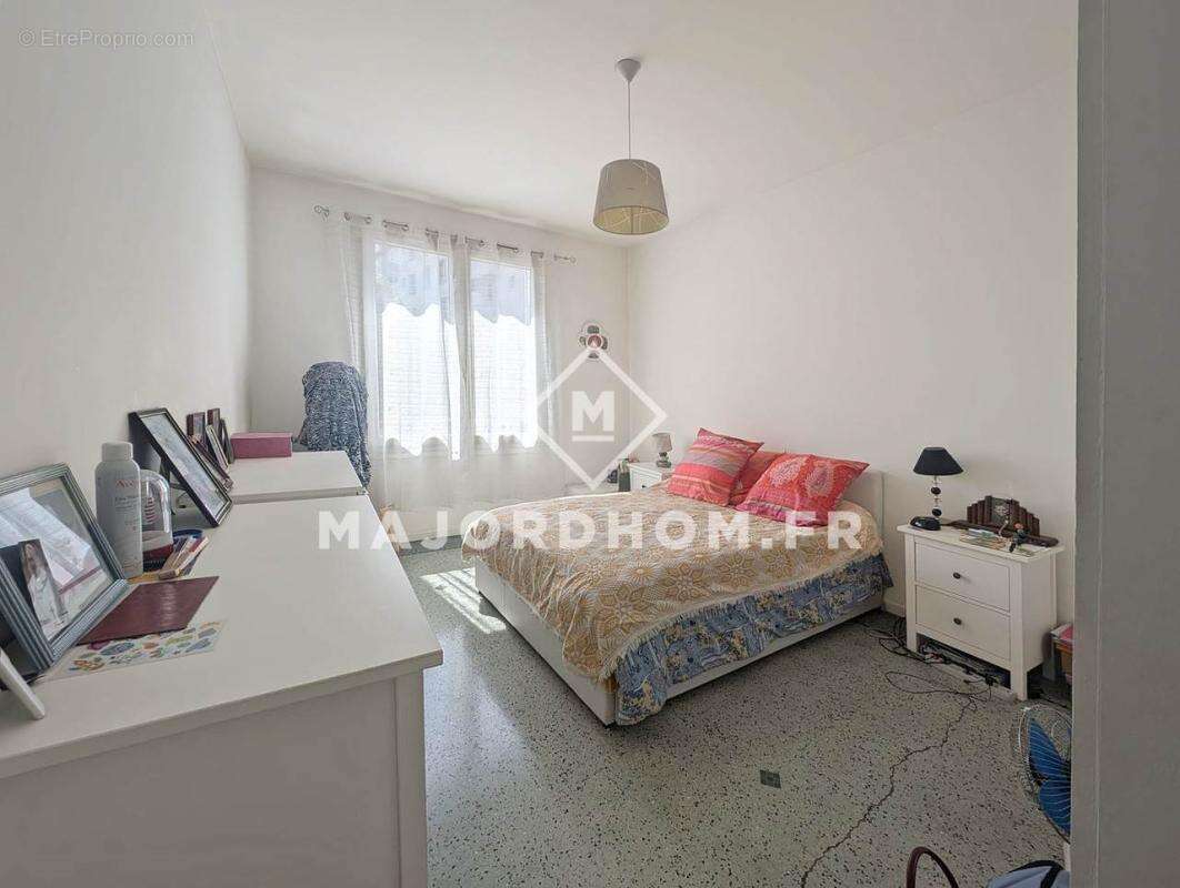 Appartement à MARSEILLE-4E