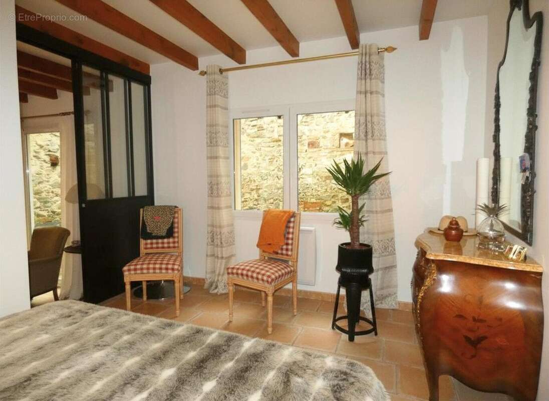 Maison 100 m² à Lagrasse  - photo 7