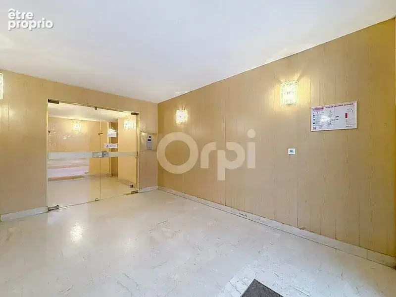 PARIS 15ème Studio 36 m² Balcon sur Jardin Calme complet - photo 7