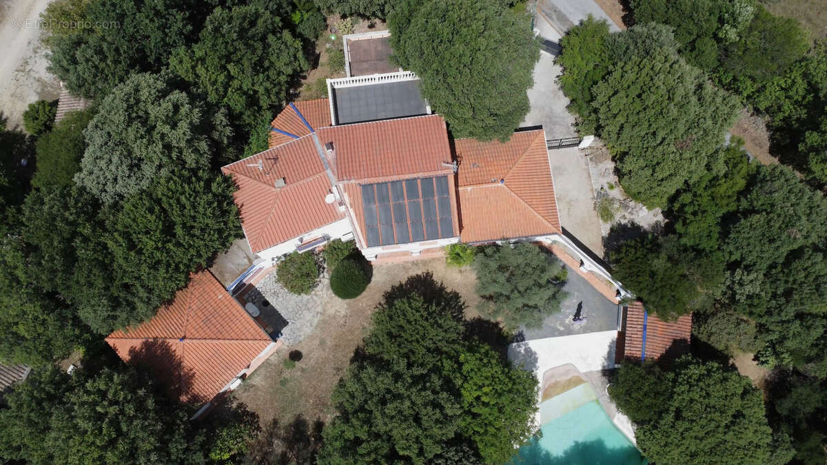 Maison à VIOLS-EN-LAVAL