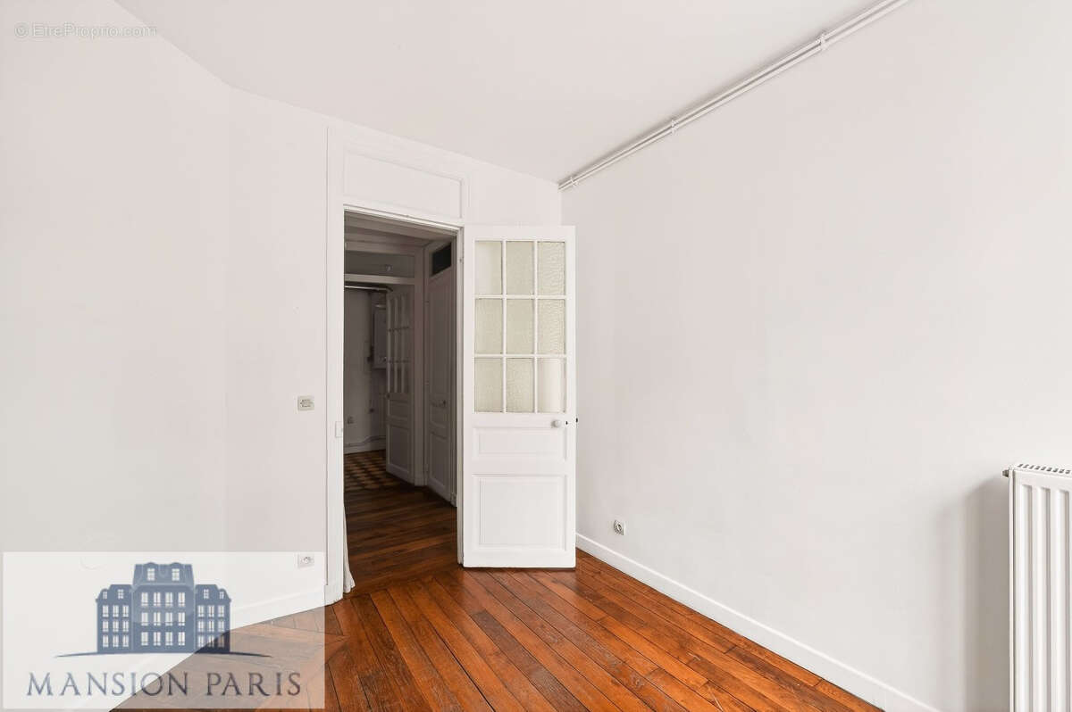 Appartement à MONTROUGE