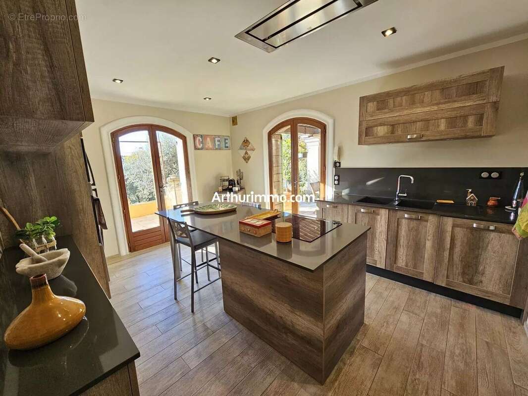 Maison à TRANS-EN-PROVENCE