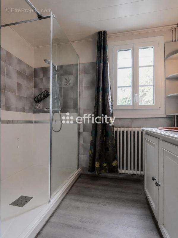 Maison 163 m² à Hinx  - photo 8