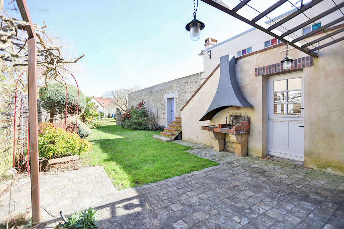 Maison à GARANCIERES