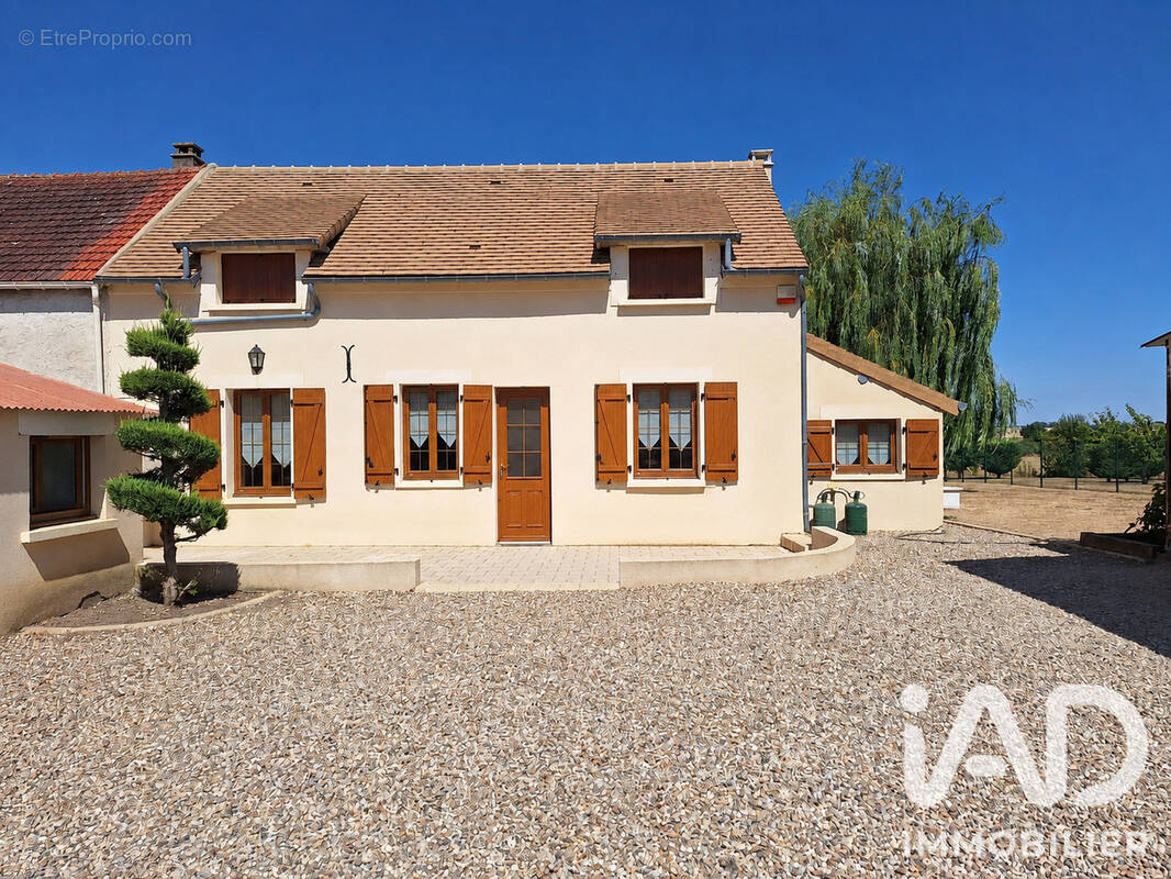 Photo 1 - Maison à MENERVILLE