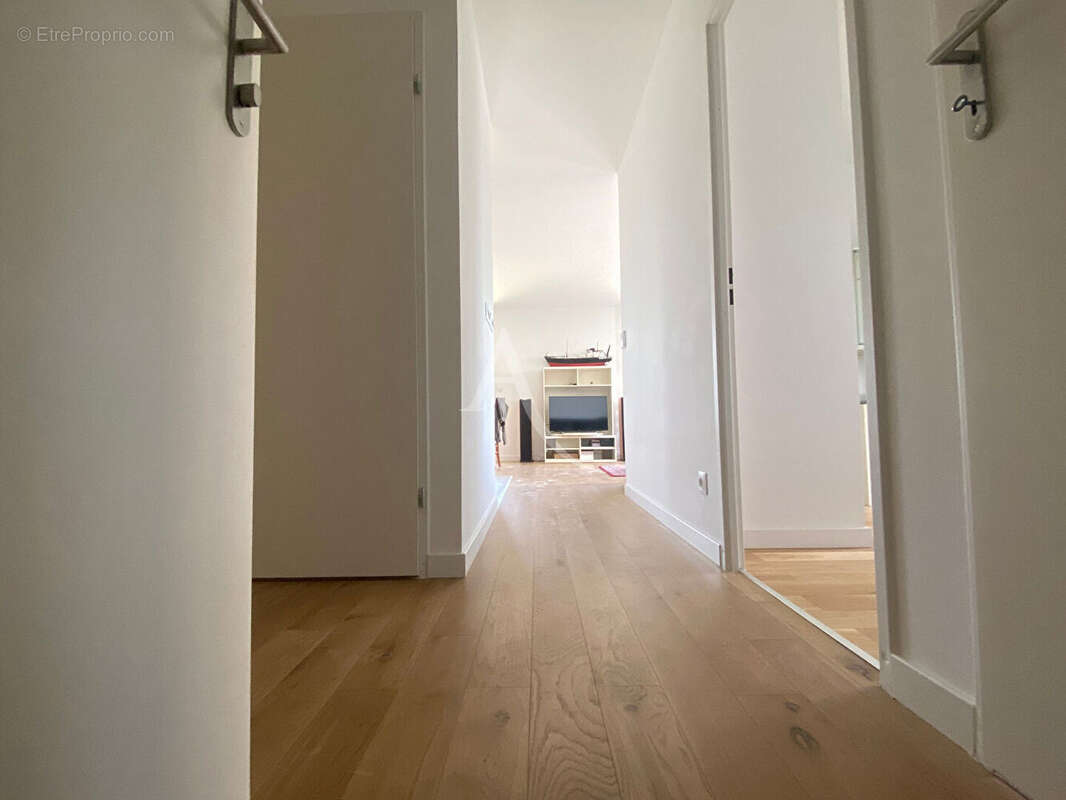 Appartement à SAINT-JEAN-DE-LA-RUELLE