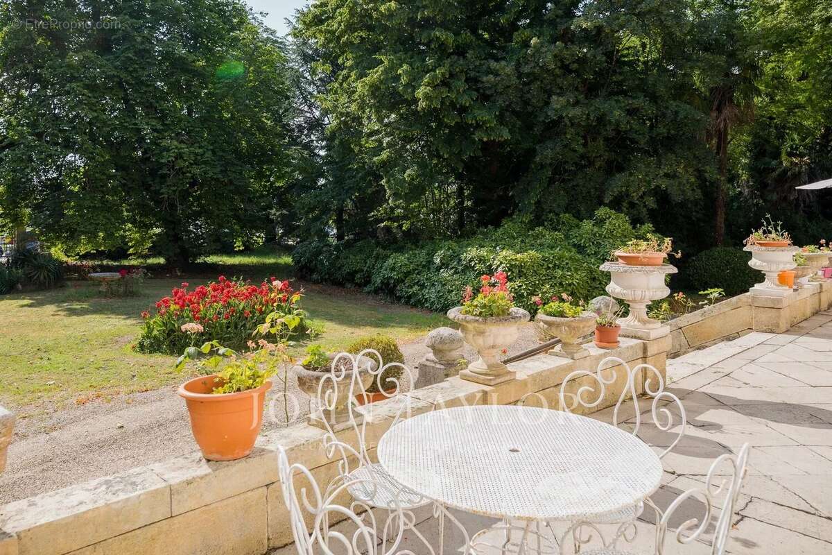 Maison de maître historique - parc de 1,3ha - john taylor - photo 7