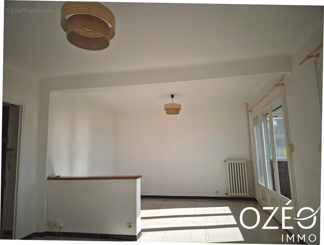 Appartement à SIX-FOURS-LES-PLAGES