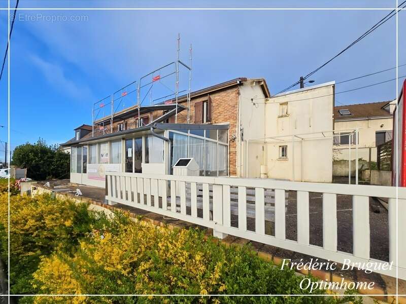 Investissement Locatif: immeuble mixte Commerces/Habitation à Clairoix - photo 7