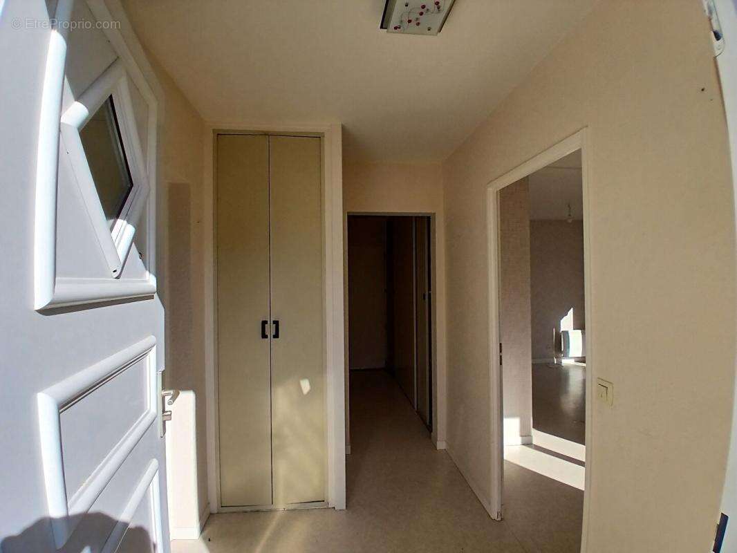 Maison à COURDEMANCHE