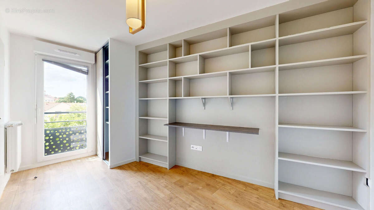 Appartement à BOIS-D'ARCY