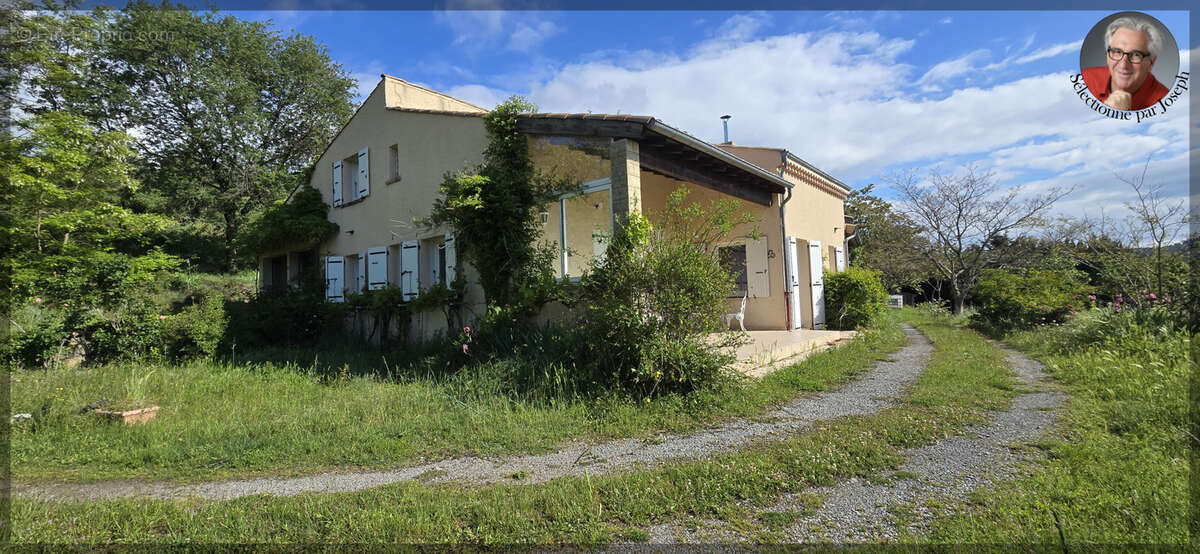 Maison à SAINT-MICHEL-DE-CHABRILLANOUX