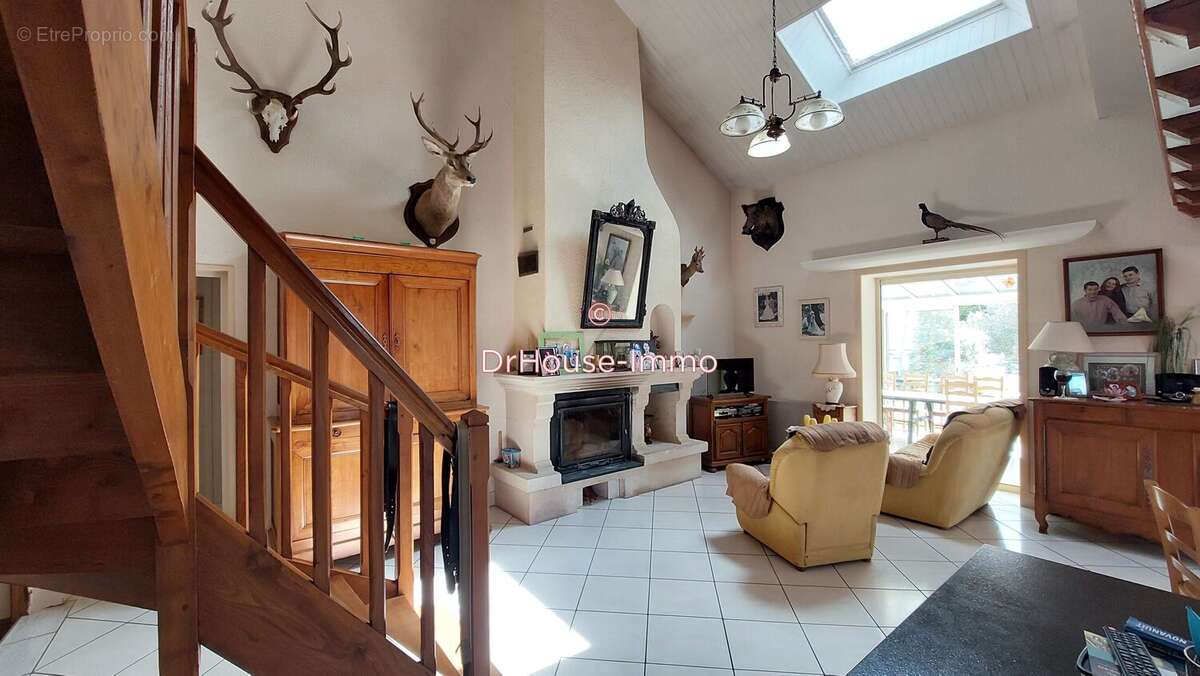 Maison 224 m² à Montamise  - photo 6