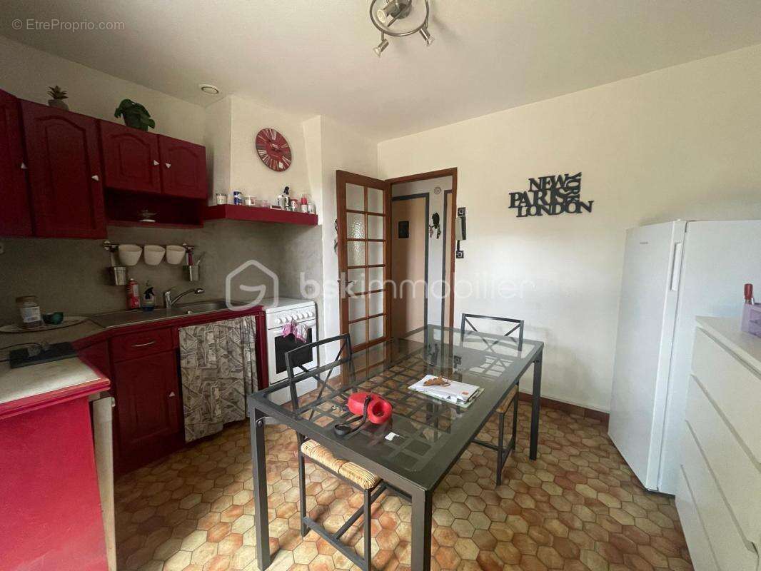 Maison avec sous-sol et terrain de 2270m² - photo 7