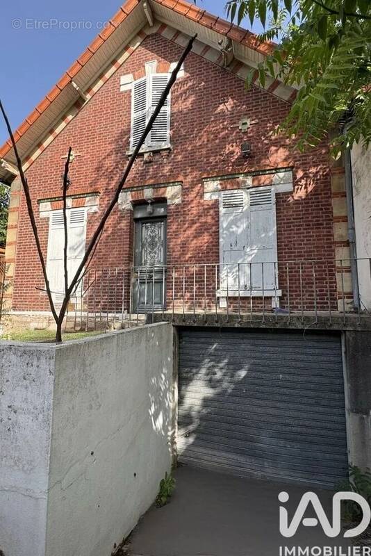 Photo 1 - Maison à NANTERRE