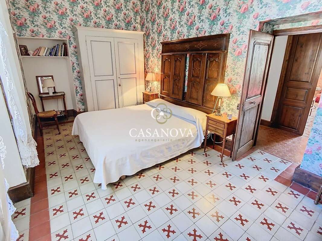 Entre MONTPELLIER & BEZIERS: Le charme de l'ancien et l'histoire d'une Maison de Maître datant de 1779. Habitation de 450 m² sur - photo 17
