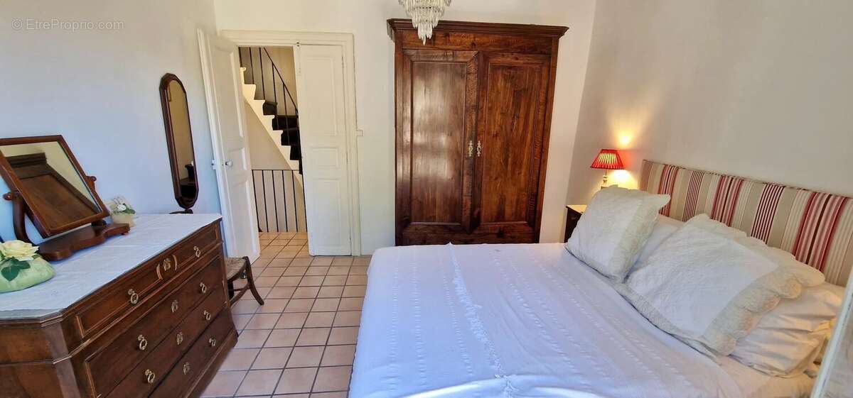 Maison à NEZIGNAN-L&#039;EVEQUE