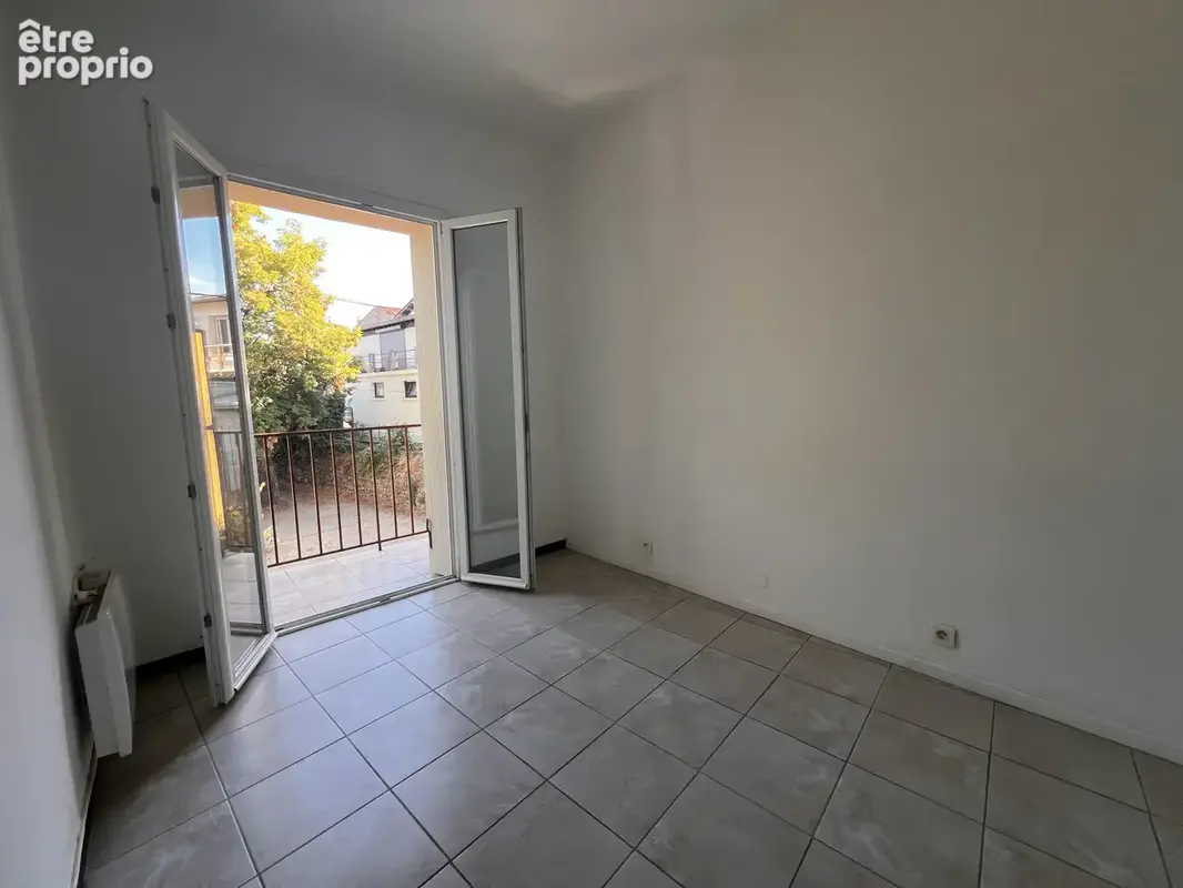 F2 bis avec balcon et vue dégagée à Céret - photo 14