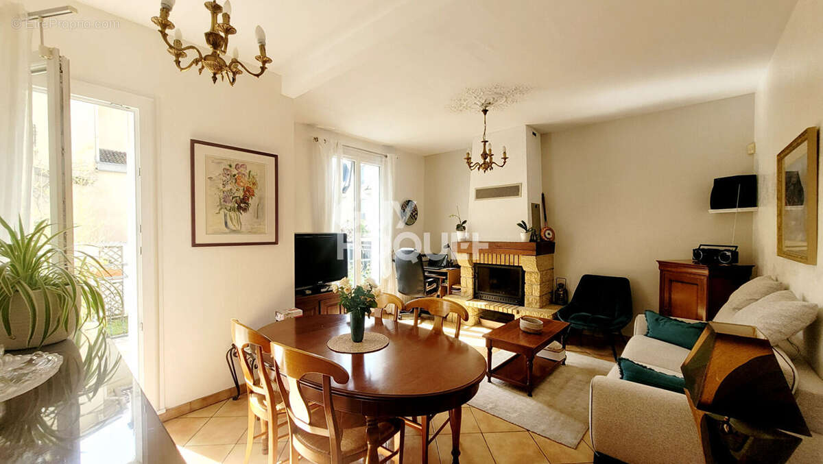 Maison à BOIS-COLOMBES