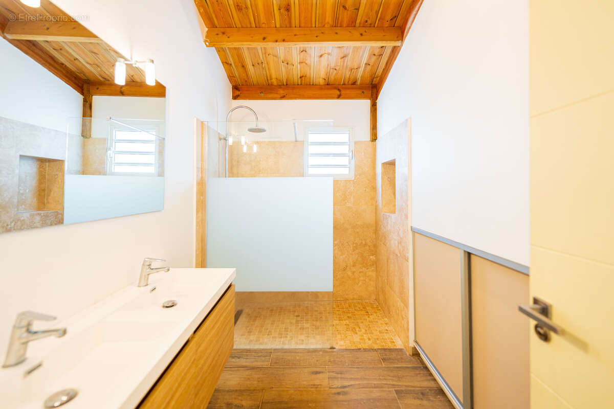 Maison à LA POSSESSION