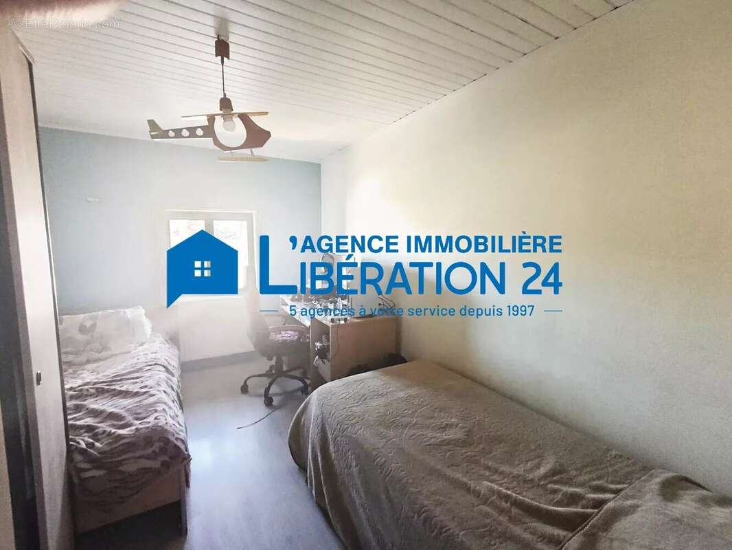 Appartement à SAINT-GENEST-LERPT