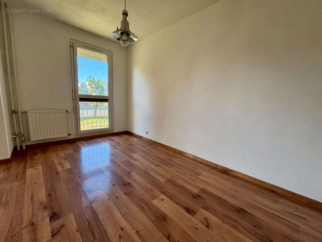 Appartement à SAINT-FONS